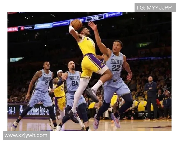 湖人队与灰熊队在2018年12月9日的激烈对决回顾与精彩瞬间分析